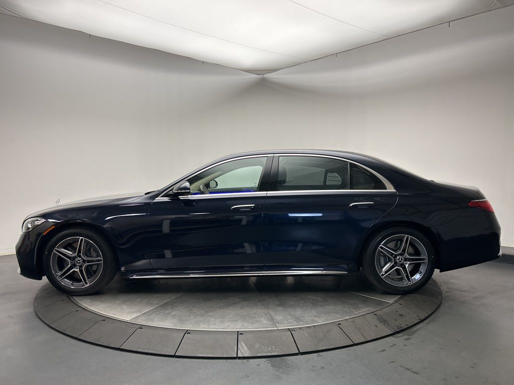 Thumbnail: 2026 Mercedes-Benz S-Class - 4