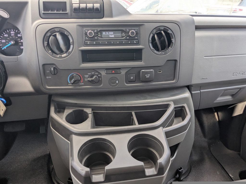 2026 Ford E-350 Cutaway 