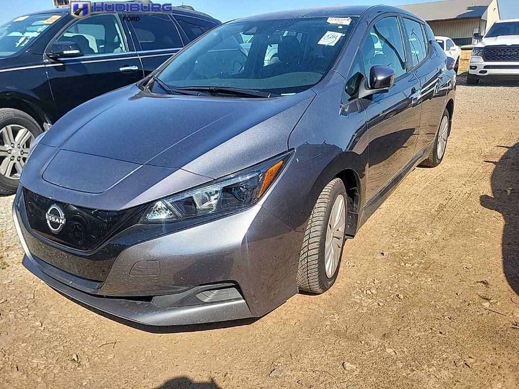 2025 Nissan LEAF S FWD