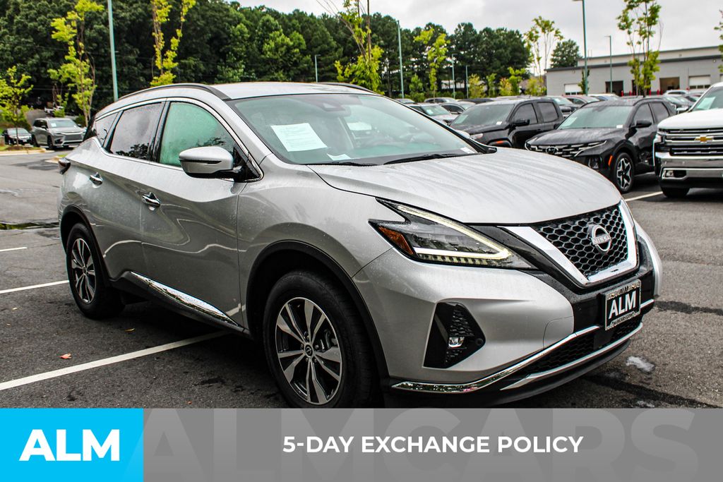 2023 Nissan Murano SV photo 3