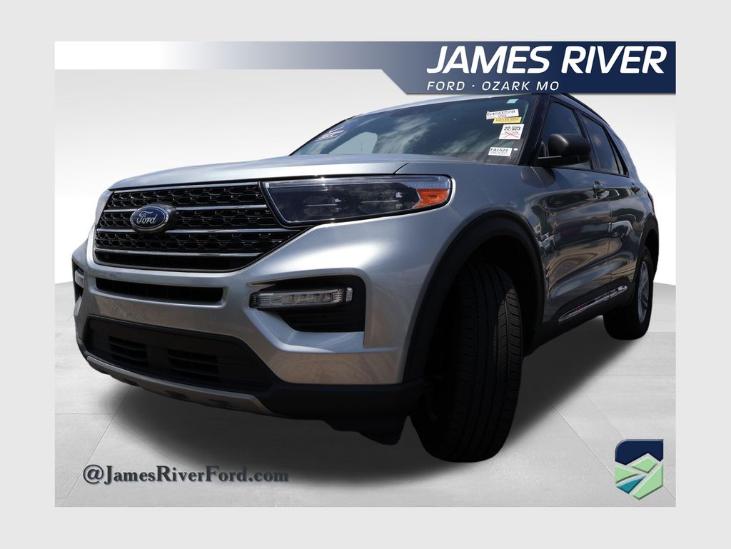 Silver Metallic 2024 Ford Explorer SUV / Crossover All-Wheel Drive Automatic