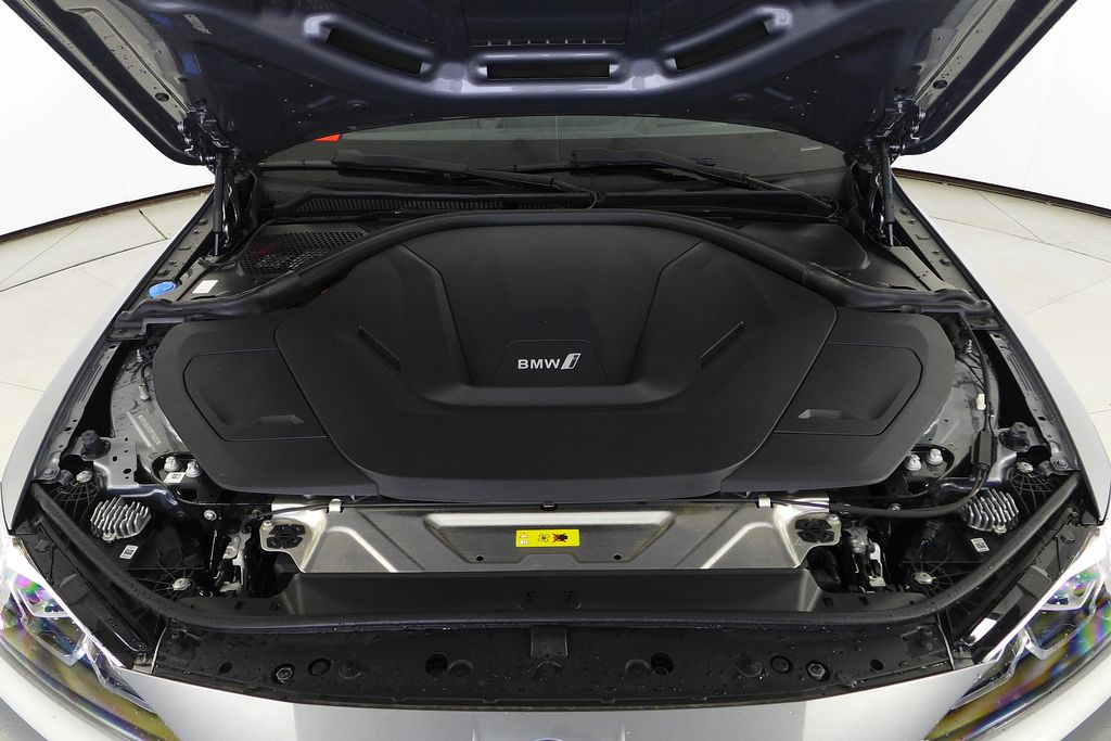 Thumbnail: 2023 BMW i4 - 6