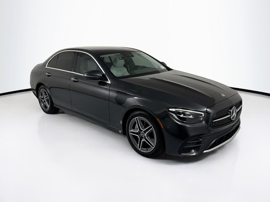 Thumbnail: 2023 Mercedes-Benz E-Class - 3