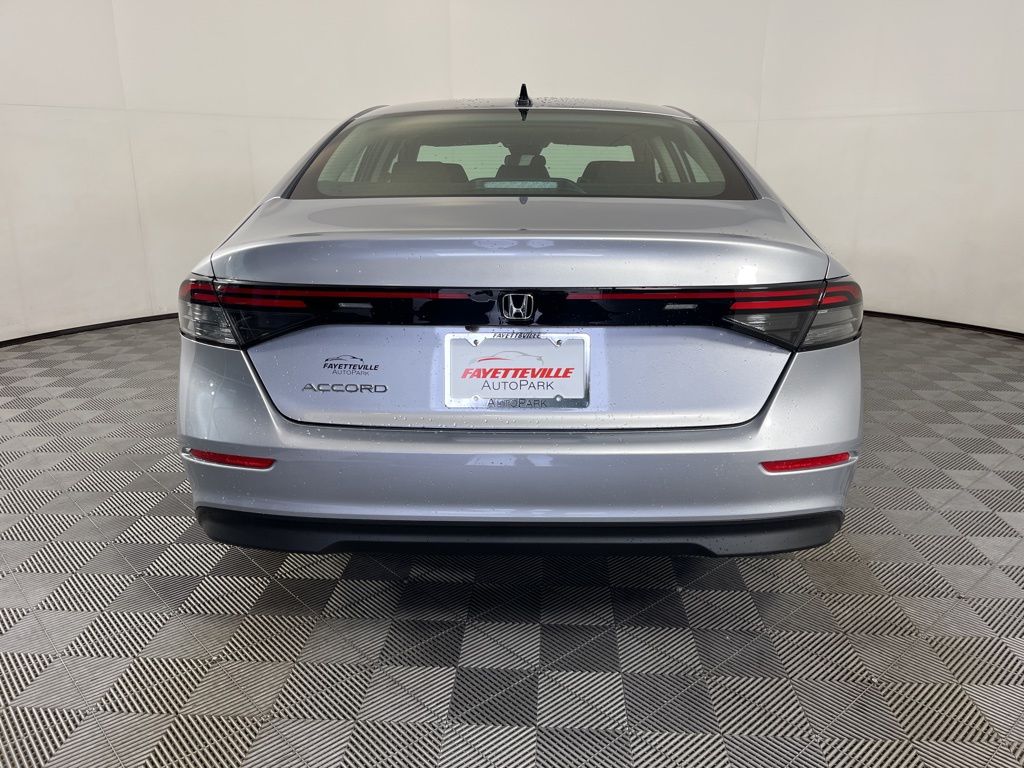2025 Honda Accord SE 9