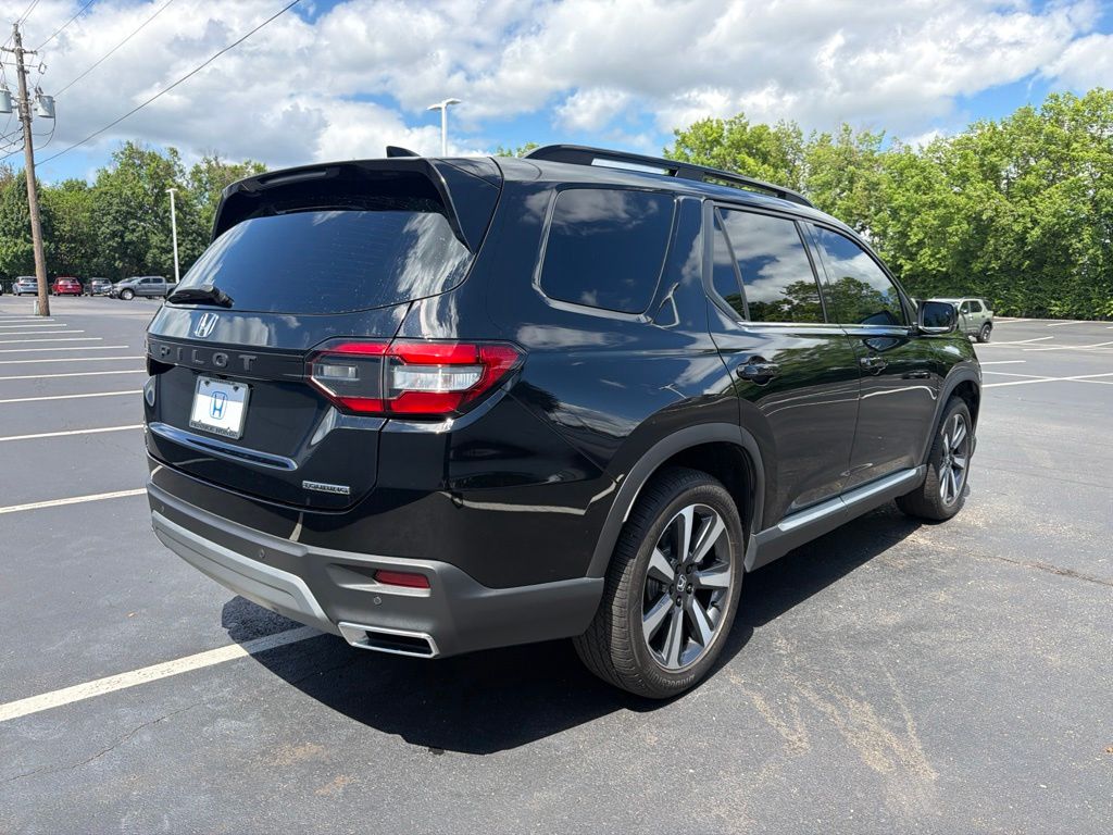 Thumbnail: 2024 Honda Pilot - 5
