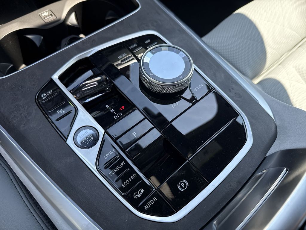 Thumbnail: 2026 BMW X5 - 20