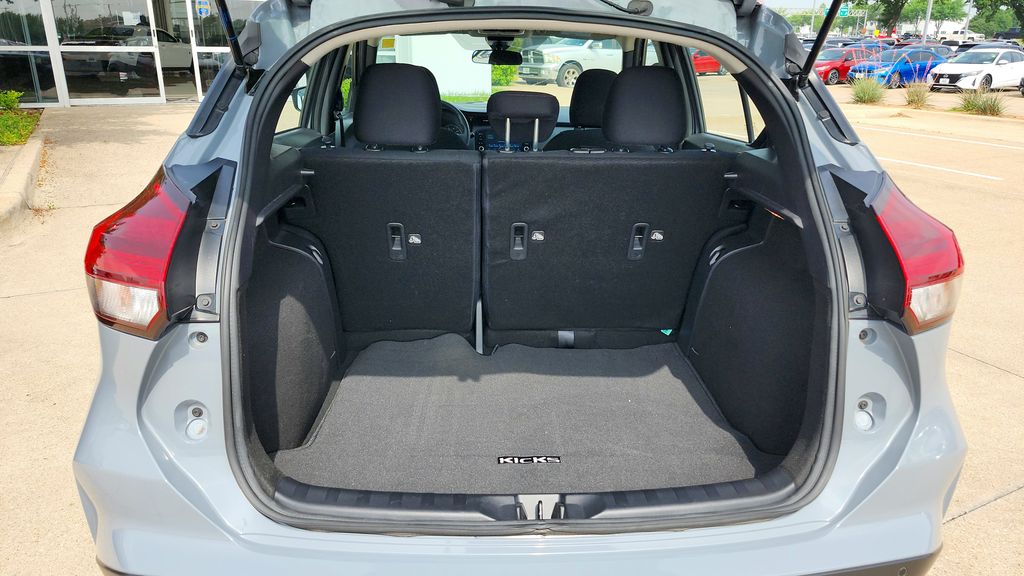 2024 Nissan Kicks