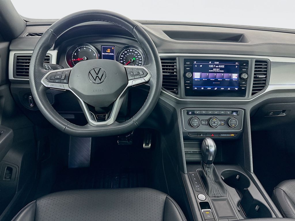 Thumbnail: 2021 Volkswagen Atlas - 22