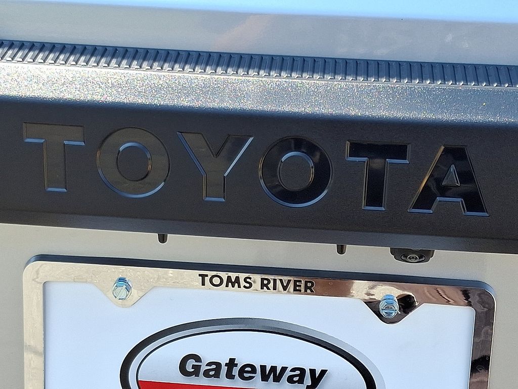 Thumbnail: 2025 Toyota 4Runner - 18