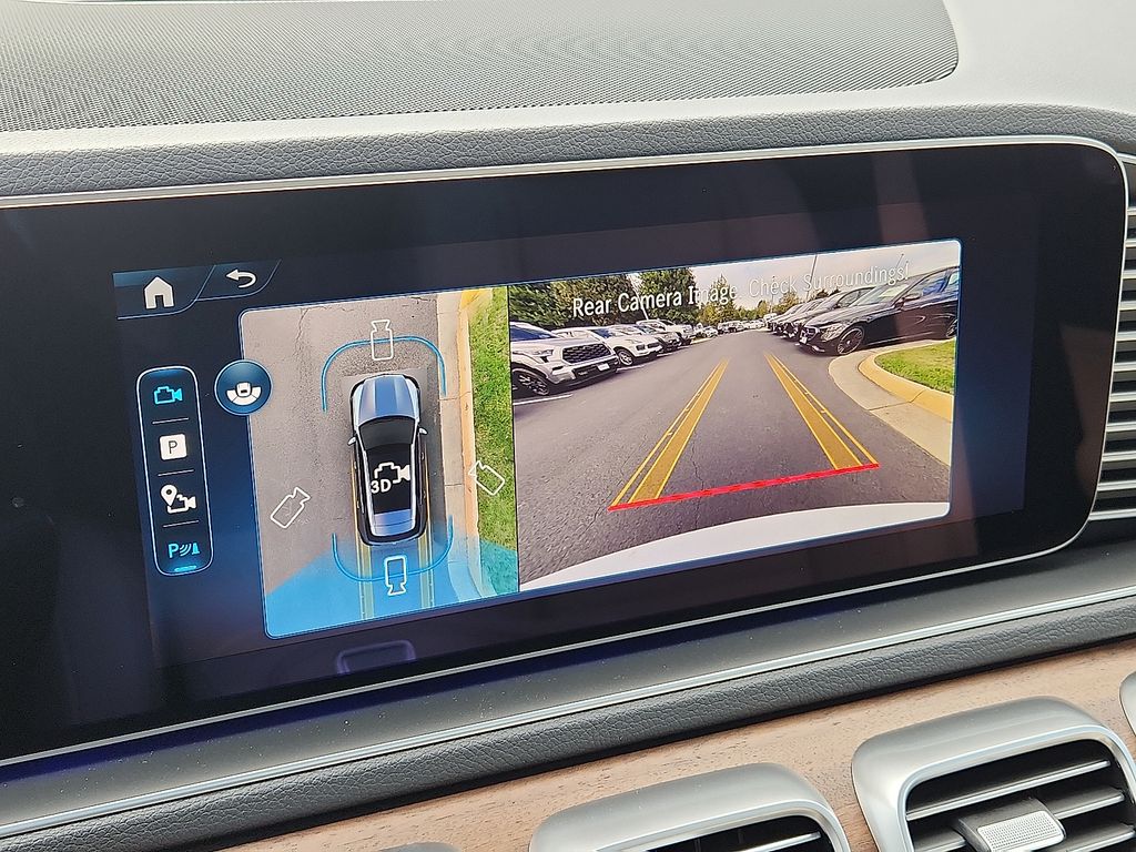 Thumbnail: 2026 Mercedes-Benz GLE - 13