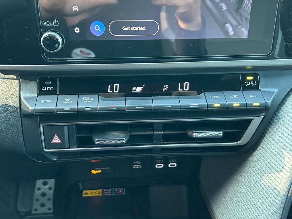 Thumbnail: 2025 Toyota Camry - 26