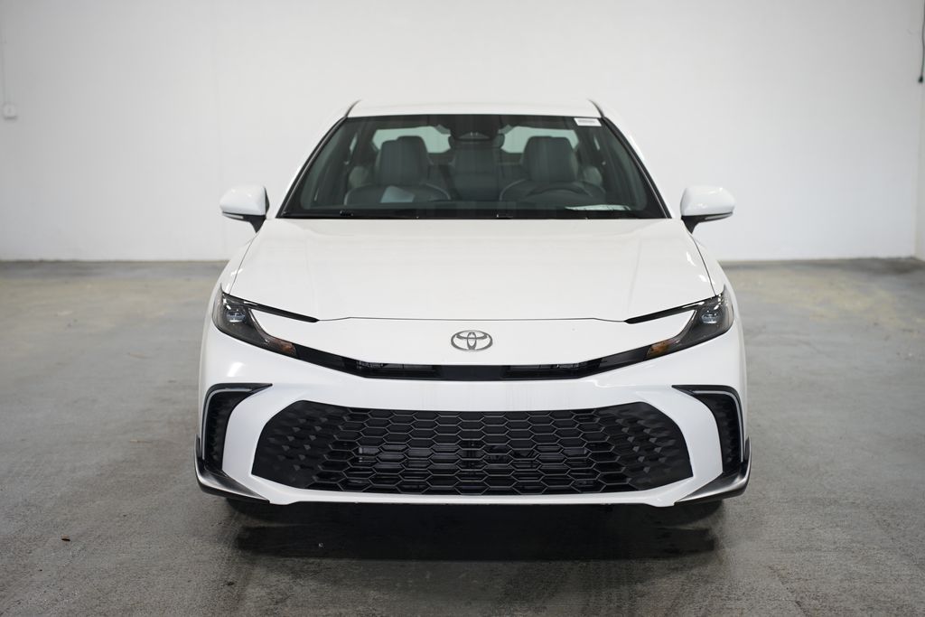 2025 Toyota Camry SE 2