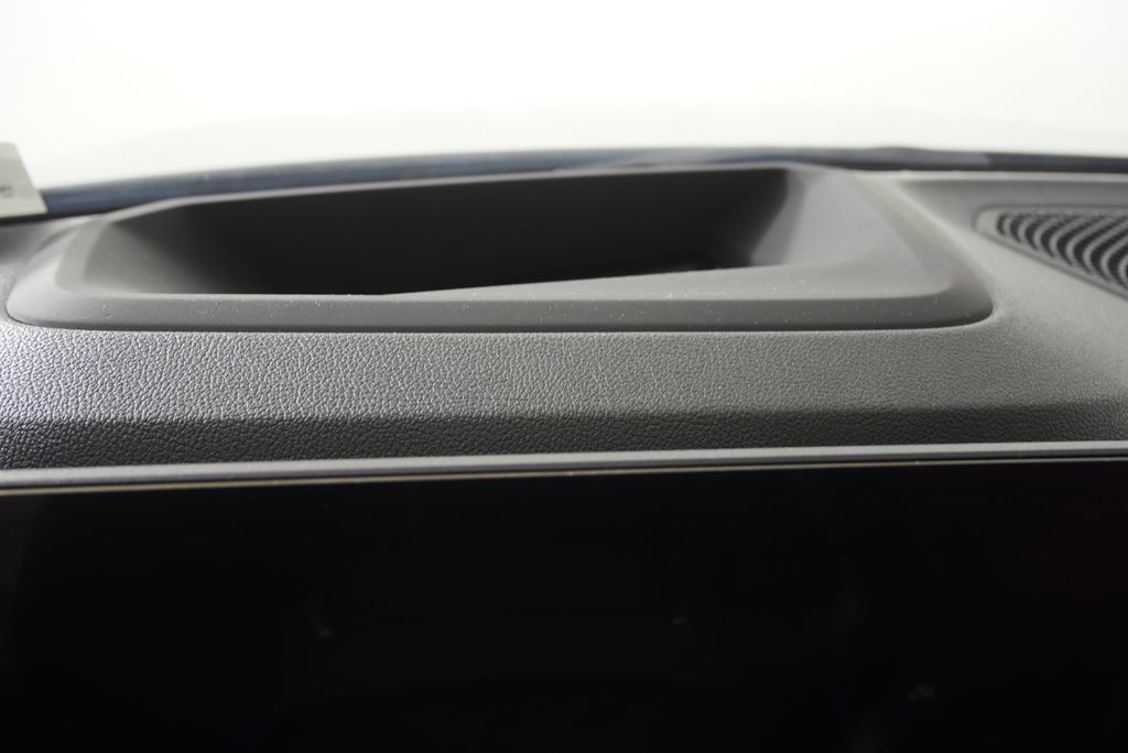 Thumbnail: 2024 BMW i4 - 18