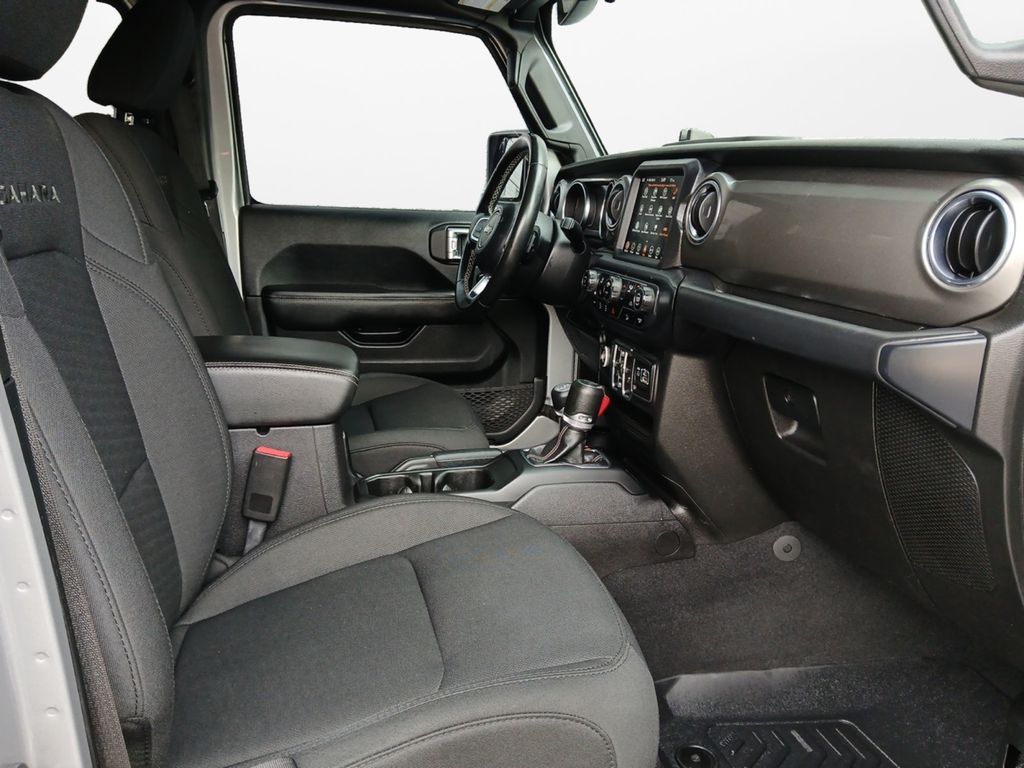 Used Car 2018 Jeep Wrangler  Unlimited Sahara For Sale Under $30,000 In Austin, Texas