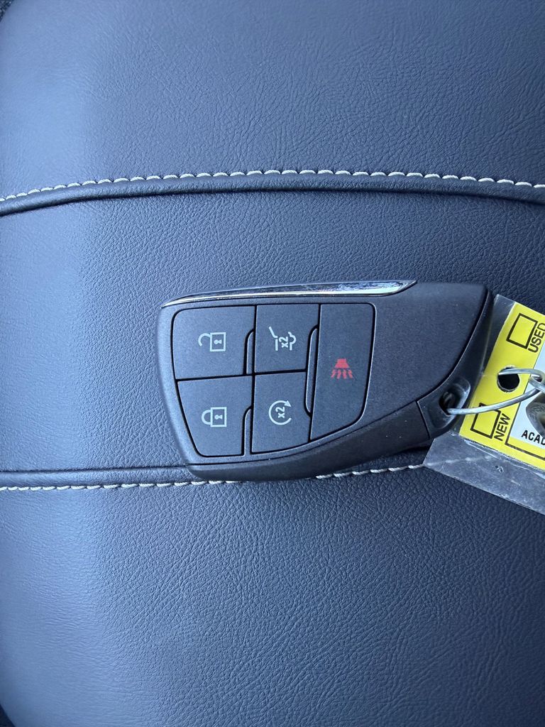 new 2025 GMC Acadia car, priced at $42,219