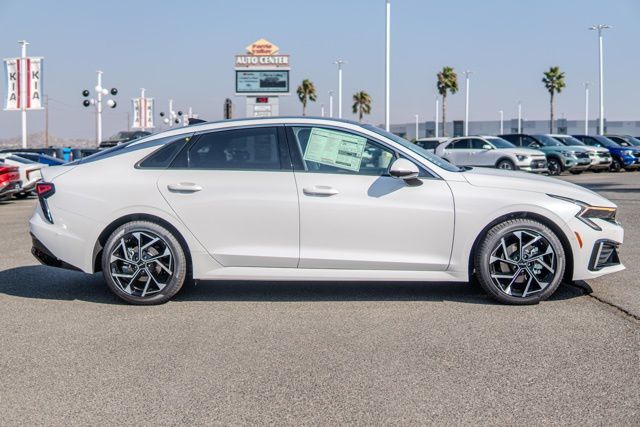 2026 Kia K5 EX - Photo 8