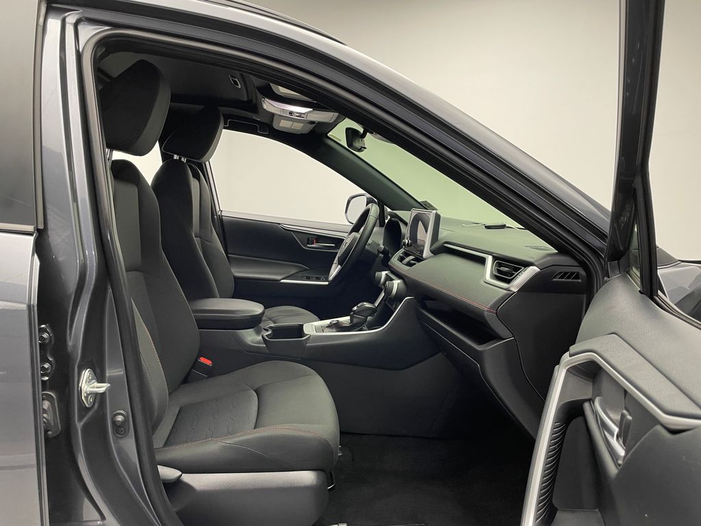 Thumbnail: 2024 Toyota RAV4 - 17