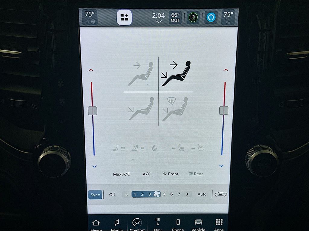 Used 2022 Black Ram Laramie image 18