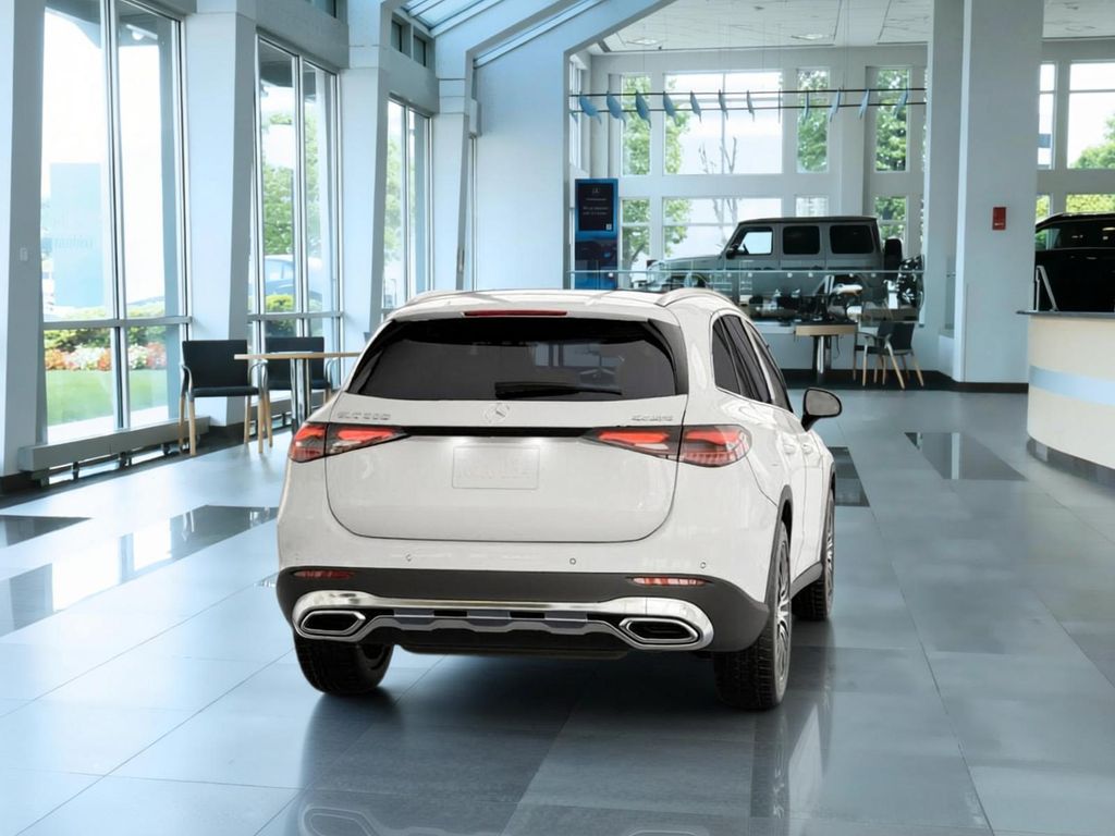 Thumbnail: 2026 Mercedes-Benz GLC - 23