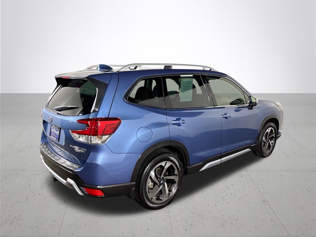 2023 Subaru Forester Touring