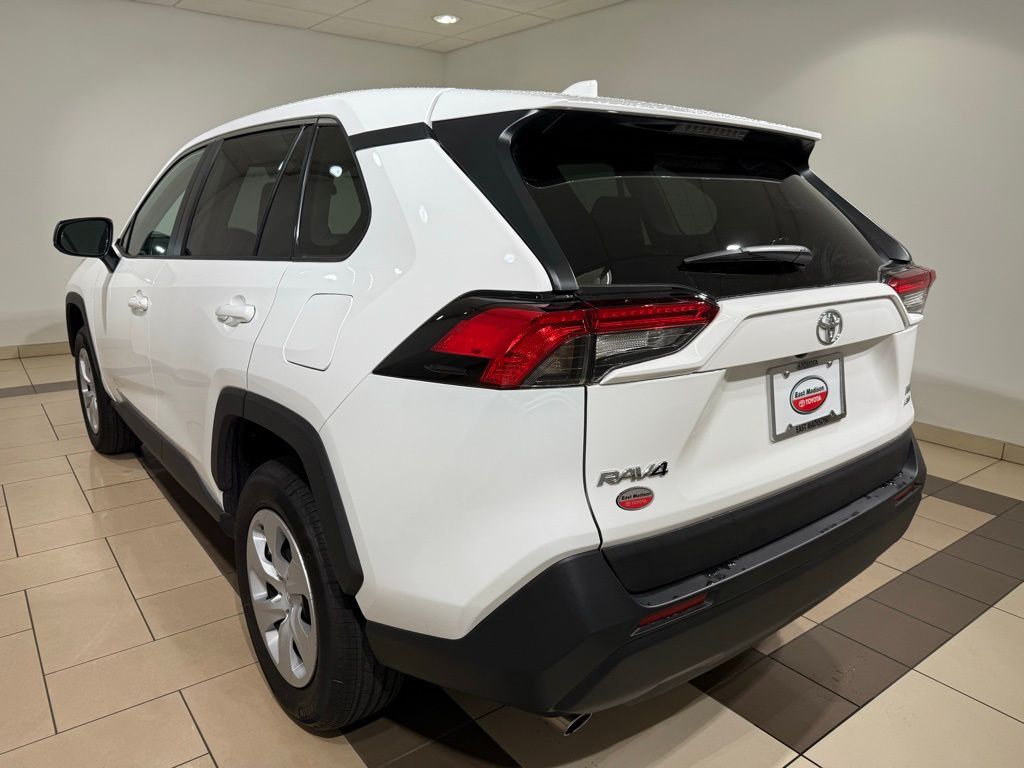 Thumbnail: 2025 Toyota RAV4 - 3