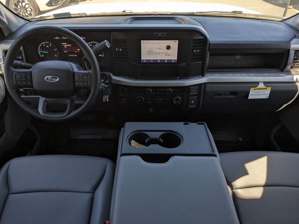 2025 Ford F-450 Chassis XL