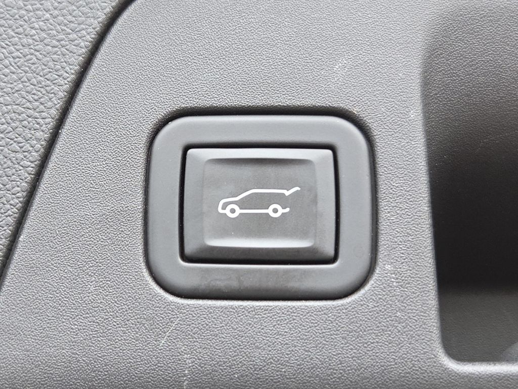 Used 2023 Gray Buick Essence image 24