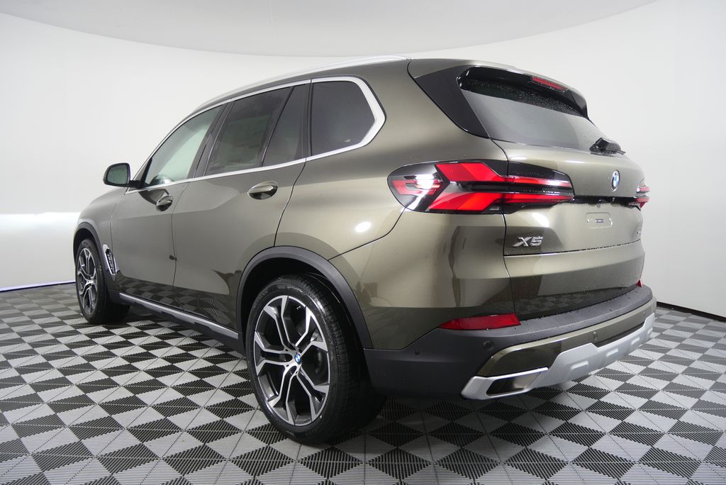 Thumbnail: 2026 BMW X5 - 5