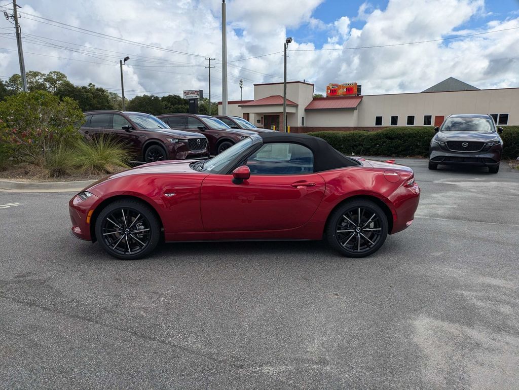 2026 Mazda MX-5 Miata Grand Touring