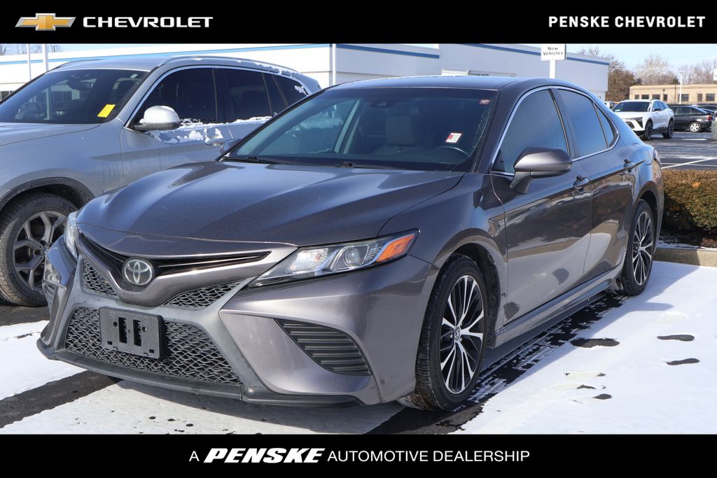 2020 Toyota Camry SE -
                  Indianapolis, IN