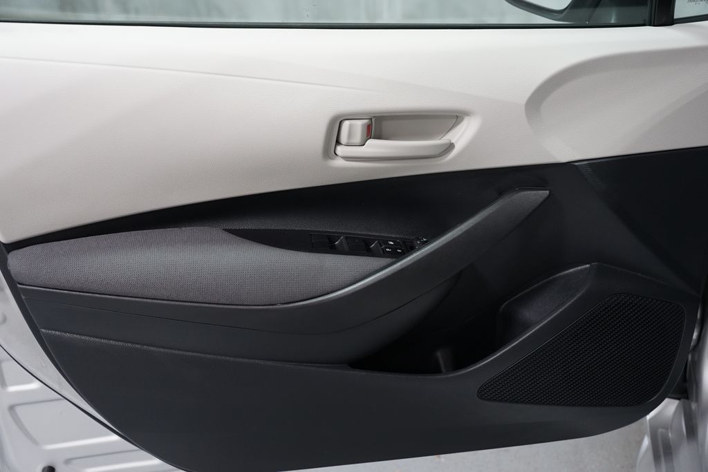 Thumbnail: 2025 Toyota Corolla - 27