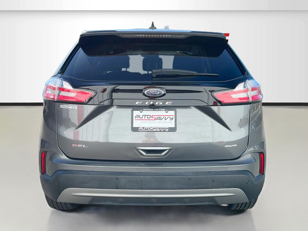 Used 2024 Gray Ford SEL image 6