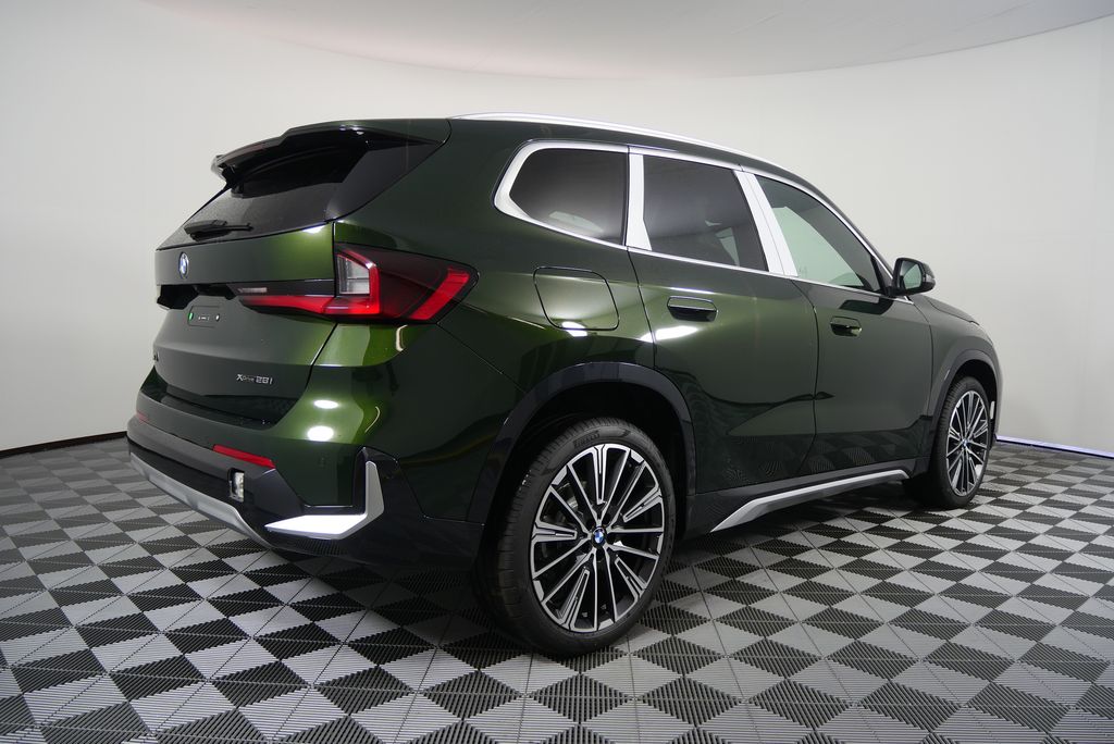 2025 BMW X1 xDrive28i 3