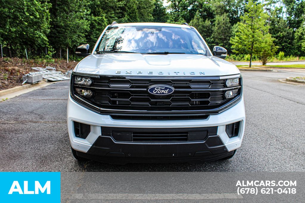 Used 2025 White Ford Active image 9