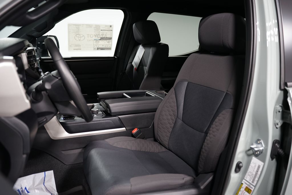 2025 Toyota Tundra SR5 28
