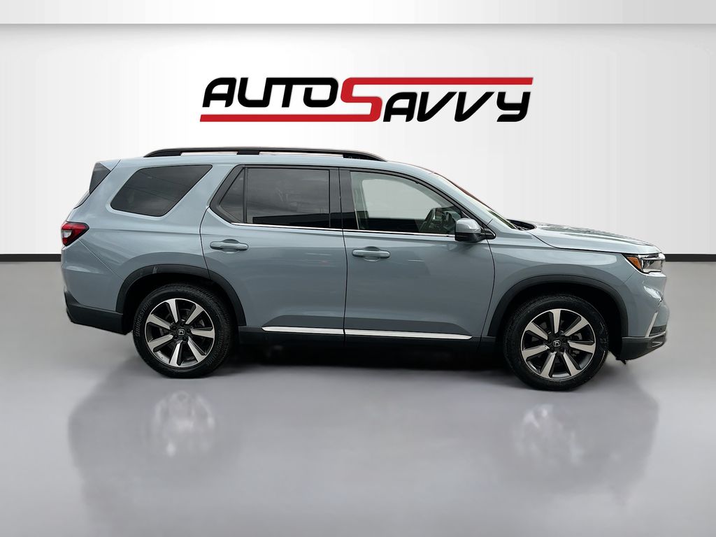 Used 2023 Gray Honda Touring image 8