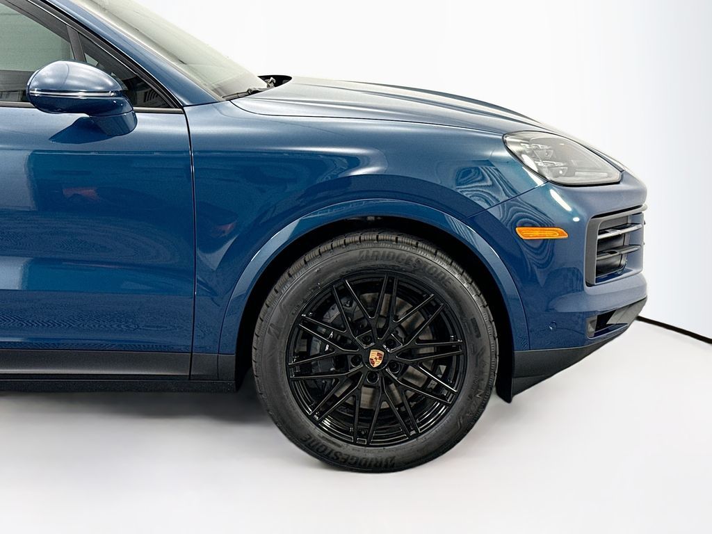 Thumbnail: 2026 Porsche Cayenne - 11