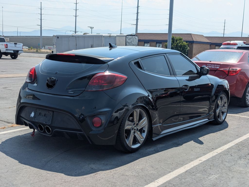 2015 Hyundai Veloster Turbo R-Spec 9