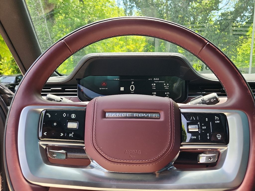 2024 Land Rover Range Rover SE 18