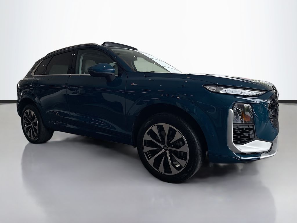 2026 Audi Q3 S line quattro's photo