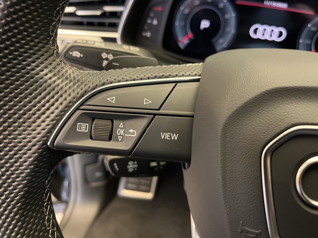 Thumbnail: 2024 Audi SQ8 - 14