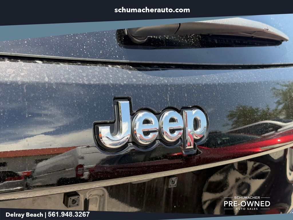 used 2020 Jeep Grand Cherokee car, priced at $27,198