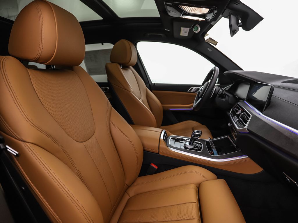 Thumbnail: 2022 BMW X5 - 30