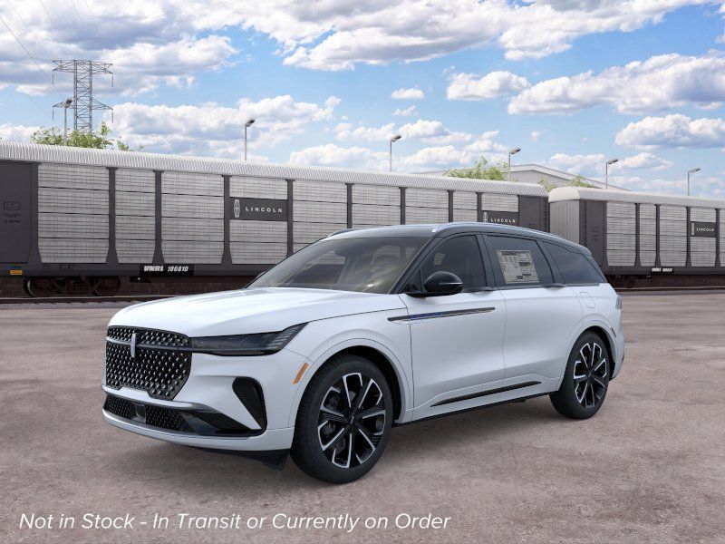 White Platinum Clearcoat Metallic 2026 Lincoln Nautilus SUV / Crossover All-Wheel Drive Continuously Variable Transmission