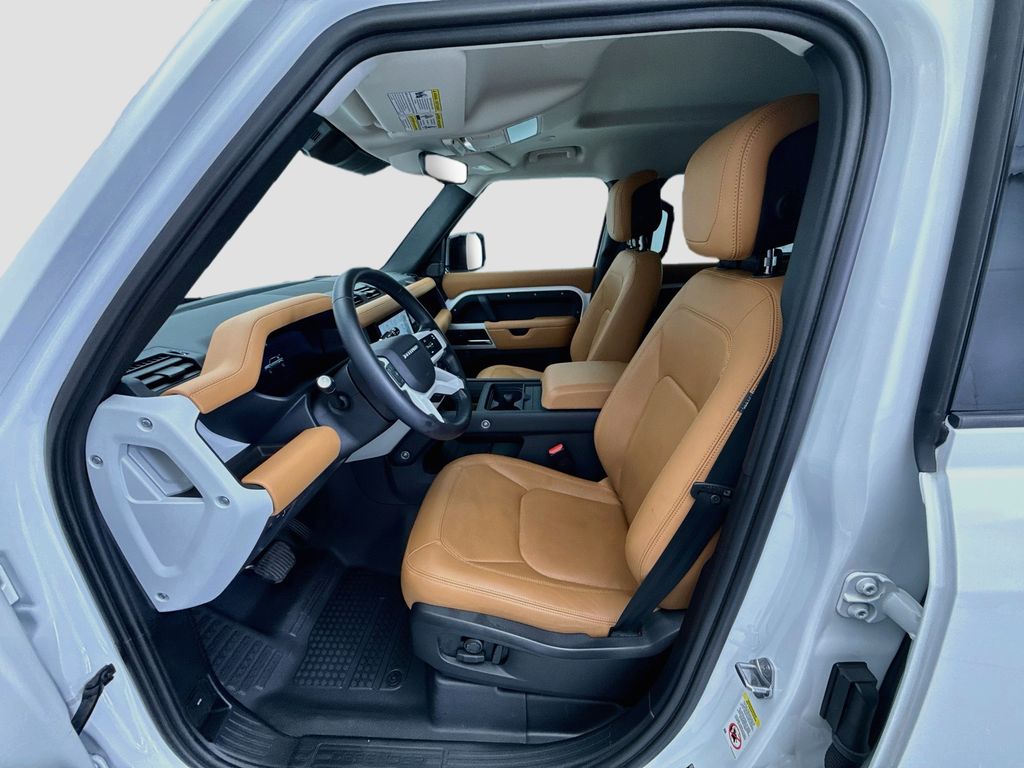 Thumbnail: 2023 Land Rover Defender - 18