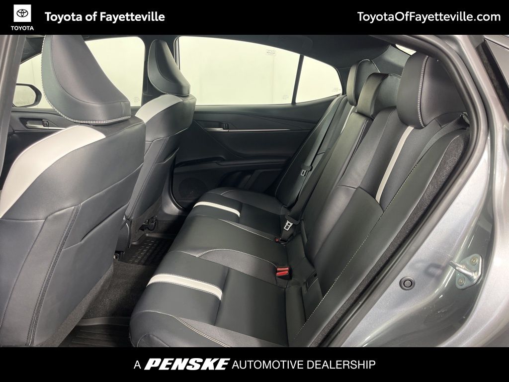 2025 Toyota Camry SE 23