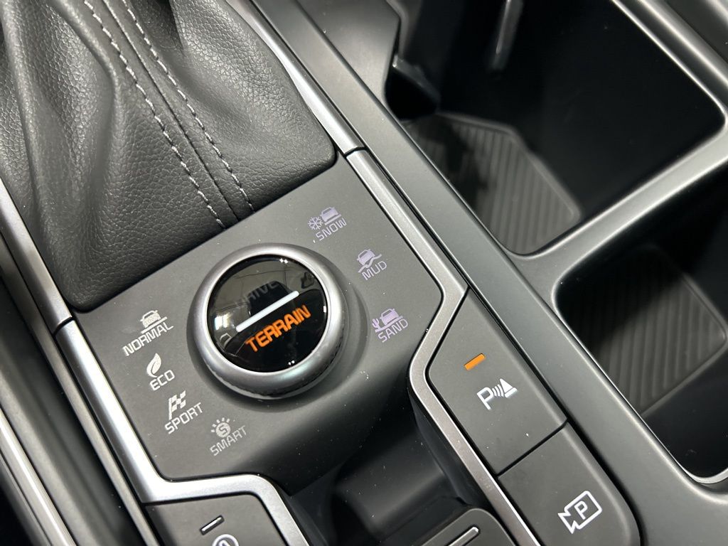 new 2026 Kia Sorento car, priced at $41,050
