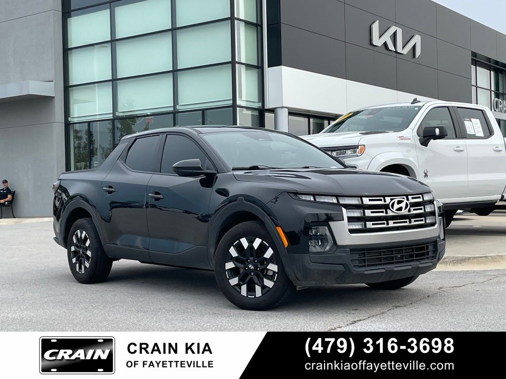 Phantom Black 2025 Hyundai Santa Cruz Pickup Truck Front-Wheel Drive 8-Speed Automatic
