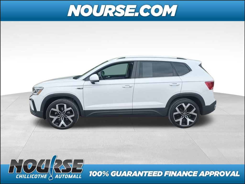 2022 Volkswagen Taos 1.5T SEL photo