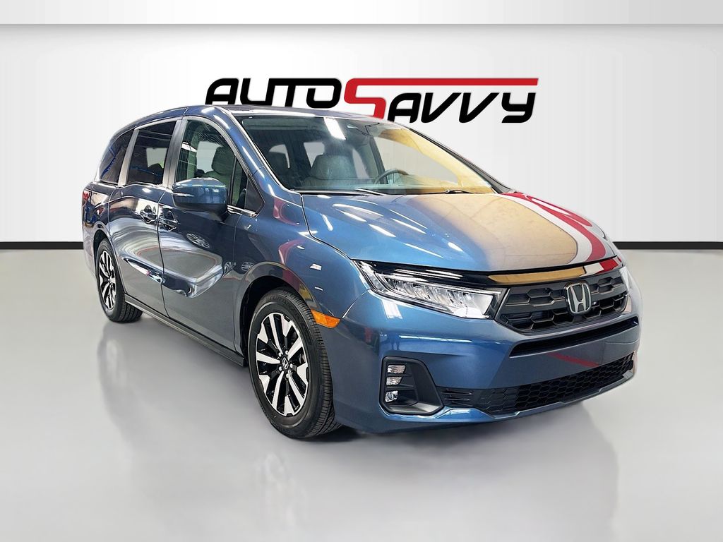 2025 Honda Odyssey EX-L's photo